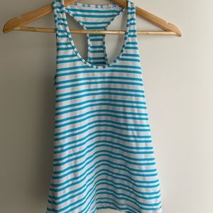 Lululemon Razorback workout top